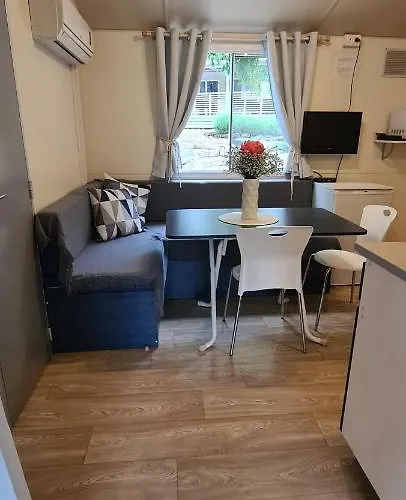 Dom wakacyjny Mobile Shelbox