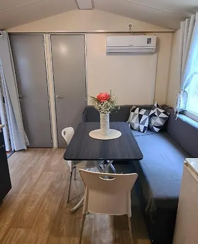 Mobile Shelbox 度假居 比奥格勒·纳·莫鲁